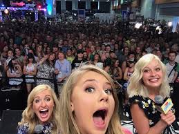 Shelly Lloyd (@sercatmb)