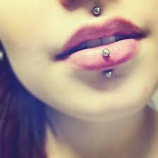 Butterfly Kiss & Medusa Piercing | By Dèjá Vudoo Professiona… | Flickr