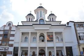 Între bisericile ortodoxe autocefale, primatul onorific este. Biserica Schimbarea La FaÈ›Äƒ Din Cluj Napoca UnicÄƒ In SpaÅ£iul Ortodox SfinÈ›itÄƒ De Trei Ierarhi Radio Renasterea