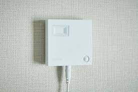 夫婦ゲンカの救世主 コレがあれば もう戸締まりのうっかりがなくなるんだ roomie ルーミー スマートホーム 新築 コンセント インテリア 家具