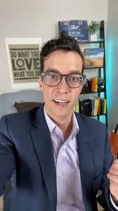 Supernova Advisor 60-second Book Summary. Author Rob Knapp. #shorts