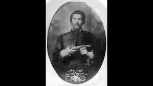 Perry Cline Hatfield & McCoy feud-House and grave site