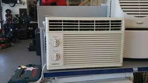 When the space you want to cool is less than 300 square feet, a 5,000 btu air conditioner. 5000 Btu Goldstar Wm500 Air Conditioner For Sale In Seattle Wa Offerup