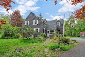 Maybe you would like to learn more about one of these? Country Farmhouse Charmer In Cortlandt Manor Ny Escape Brooklyn