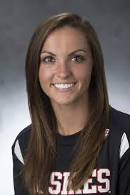 Lauren Willis's Instagram, Twitter & Facebook