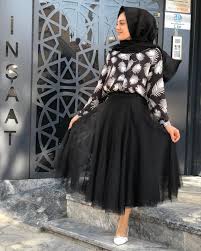 Etek Modelleri Mizden Sevilen Rengi Ile Sizlerle Etek 110 In 2020 Tulle Skirt Fashion Trendy