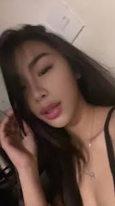 Ashlee's Fashion & Unforgettable Facts