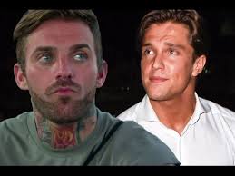 Marnie simpson arrived in geordie shore in 2013 and the pair flirted heavily on plenty of drunken nights out together before falling in bed. Aaron Chalmers Hits Out At Lewis Bloor After Marnie Simpson Spent 25 000 On Him Youtube