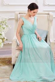 Robe de soirée cérémonie pas cher longue à bustier en coeur en dentelle jupe transparente en tulle noire. Robe De Soiree Pas Cher Nos Robes Longues A Moins De 100