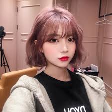 The bob cut is the first choice for professional korean women to carry a short hairstyle. Pin By Soso On Coreanas Korean Short Hair Short Hair With Bangs Ulzzang Hair