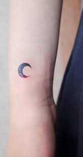 The waxing moon in a tattoo represents motivation and refinement, as well as progress. 30 Crescent To Full Moon Tattoo Ideas For Women Mybodiart