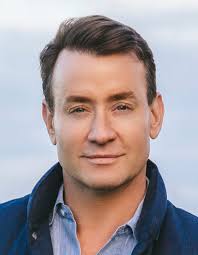 Palm Beach agents at Douglas Elliman score annual "Ellie" sales awards