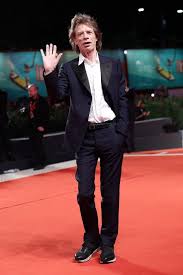 However, it is quite misleading because jagger and richards have. 8 Kind Von Frau Nr 5 Mick Jagger 72 Wird Wieder Papa Promiflash De