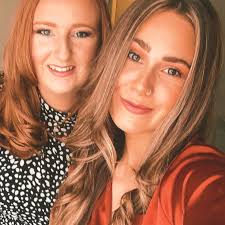 Hi we are looking at coming in September and I wanted to know if there are  plenty of restaurants and bars to enjoy. We have stayed at tsilivi  previously. Also is it