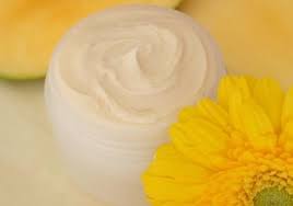Recette Beurre Tendre Karite Vanille Calendula Aroma Zone Avec Images Cosmetique Produits De Beaute Naturels Cosmetiques Maison