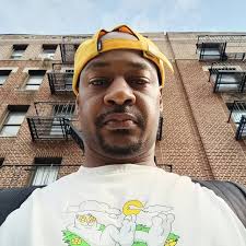 Do you have a favorite color? 💋Threads