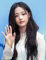 Vota Minji, Danielle, Haerin delle New Jeans (chi è la più bella?) :  r/VindictaRateCelebs