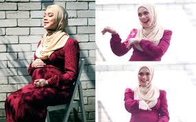 Sari yanti pernah tercalon dalam anugerah bintang popular berita harian 2008 kategori artis baru wanita popular. Alahai Kenapa Comel Sangat Ni Panama Dance Sari Yanti Dipuji Gempak