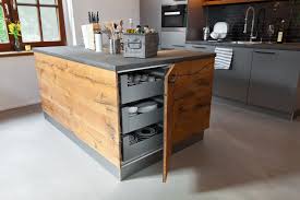 kuche wenn landhausstil auf moderne trifft kuchenhaus thiemann aus overath kuche wenn landhausstil auf moderne triff deko tisch haus kuchen kuche holzboden