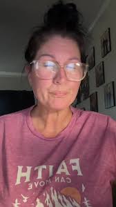 A few mins with Jesus to start your day 🙌🏼🙌🏼 #faith #christiantok  #fellowship #jesuscalling #devotional #fypシ゚viral