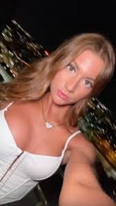 sara.brust's instagram Account Analytics & Statistics