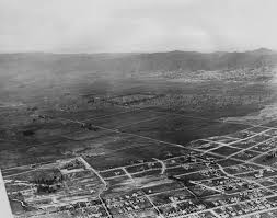 In addition, the park has plenty of open space, making it a nice spot to wander or have a picnic. Aerial Photograph Of Hancock Park Los Angeles Circa 1920s