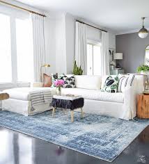 Black And White Boho Rug Small Summer Home Tour Tips For Simple Summer Living Zdesign At Home White Walls Living Room Living Room White White Living Room Decor