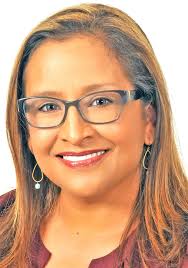 Challenger Suarez ousts incumbent Gonzalez in UCISD race