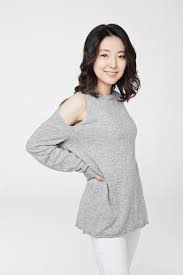Interlaced with explicit scenes of love making, the movie watches the two lovers trying to come to grips with their. Oh Yoon Hong ì˜¤ìœ¤í™ Picture Gallery Hancinema The Korean Movie And Drama Database