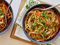 Lo mein might be one of the most popular dishes when it comes to chinese takeout. No Pain Lo Mein Recipe Rachael Ray Food Network
