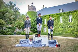 The ag spitzensport nominated christoph wahler (with carjatan s) as the second reserve and anna siemer with frh butt's avondale as the third reserve. Cci4 S Dreifachtriumpf Fur Deutsche Bundeskaderreiter In Arville Bel Buschreiter De