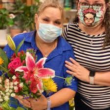 Elite flowers & gifts is a leading flower shop in glendale, az, providing glendale flower delivery to hospitals, events and funeral homes. Florists In Chandler Yelp