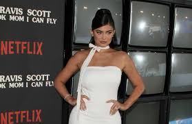 Sources close to the couple told tmz that although they are dating again, they are also free to see. Kylie Jenner Travis Scott Bleibt Nicht Aussen Vor