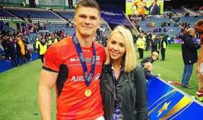 Owen andrew farrell (born 24 september 1991) is a professional english rugby union player, currently playing for aviva premiership side saracens. Owen Farrell Wife Who Is The Blonde Beauty Supporting England Star In Japan Rugby Sport Express Co Uk