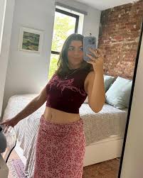 angela 🤝 young | it's so hawt and my ac is dripping into my ...