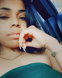 Amber Redd's Instagram, Twitter & Facebook