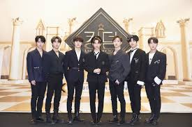 The the sequel to mnet's road to kingdom. Stray Kids Come Out On Top In Final Of Kingdom Legendary War