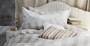 Letto like grigio in legno ad una piazza e mezza. Letto A Una Piazza E Mezza Comodo E Funzionale Dalani E Ora Westwing