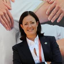 Renate lingor is a retired female german international footballer, who played as a midfielder or forward. Renate Idgie Lingor Home Facebook