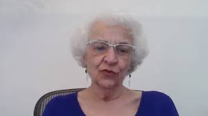 Frente ampla pró-Lula é fundamental para eleição, diz escritora