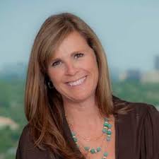 Ellen Smith (@EllenDallas)