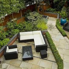 Large Paved Garden Terrace With Sunken Paved Area Comfortable Outdoor Sofa With Timber Dec Large Backyard Landscaping Small Backyard Landscaping Garden Design