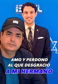 Jaime Bayly Beso Con Boris Izaguirre