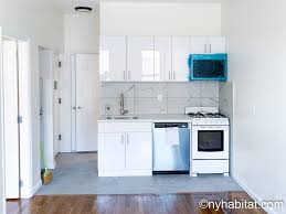 68 qm wohnfläche, befindet sich im 3. Harlem New York Moblierte Wohnungen