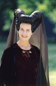 La comédienne de 56 ans ne. Frenegonde De Pouille Wiki Les Visiteurs Fandom