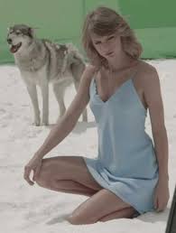 Taylor Swift Out Of The Woods Imgur Taylor Swift Hot Photos Of Taylor Swift Taylor Swift Music