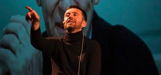 Da giovedi' 18 giugno andrea scanzii cazzari del virusdiario di una pandemia tra eroi e chiacchieronipaper first, pp 153, euro 12 la fase 1 della pandemia è stata un. Andrea Scanzi I Cazzari Del Virus Primo In Classifica Il Web Replica Esaltato