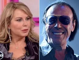 Francesco saverio venditti (born rome , august 27, 1976 ) is an italian actor. Venditti E Le Sue Donne Importanti Simona Izzo E Monica Leoffredi
