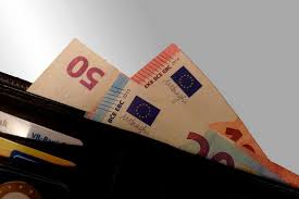 Συνολικά θα καταβληθούν 63 εκατ. Opeka Poia Epidomata 8a Katablh8oyn Entos Toy Febroyarioy Hmerhsia