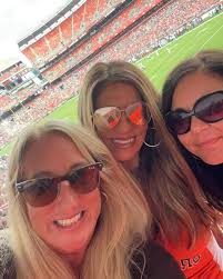 Karen Loeri Conroy (@karenconroy13) • Instagram photos and videos